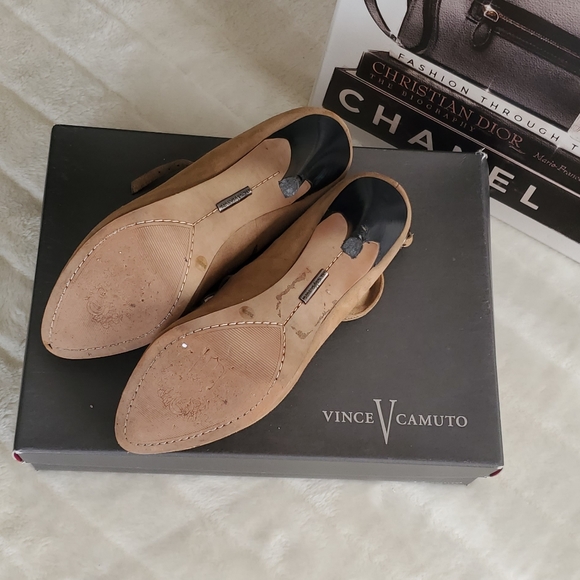 Vince Camuto Heels - Picture 6 of 8